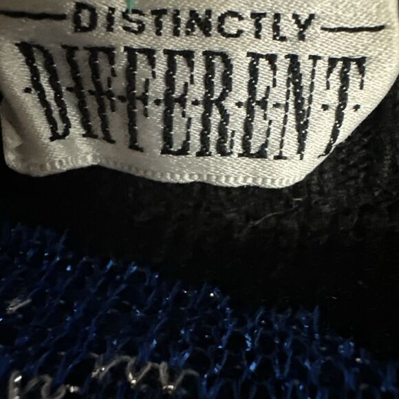 Vintage Distinctly Different Sweater Black, Blue And Silver Metallic Size 24W - Picture 3 of 9
